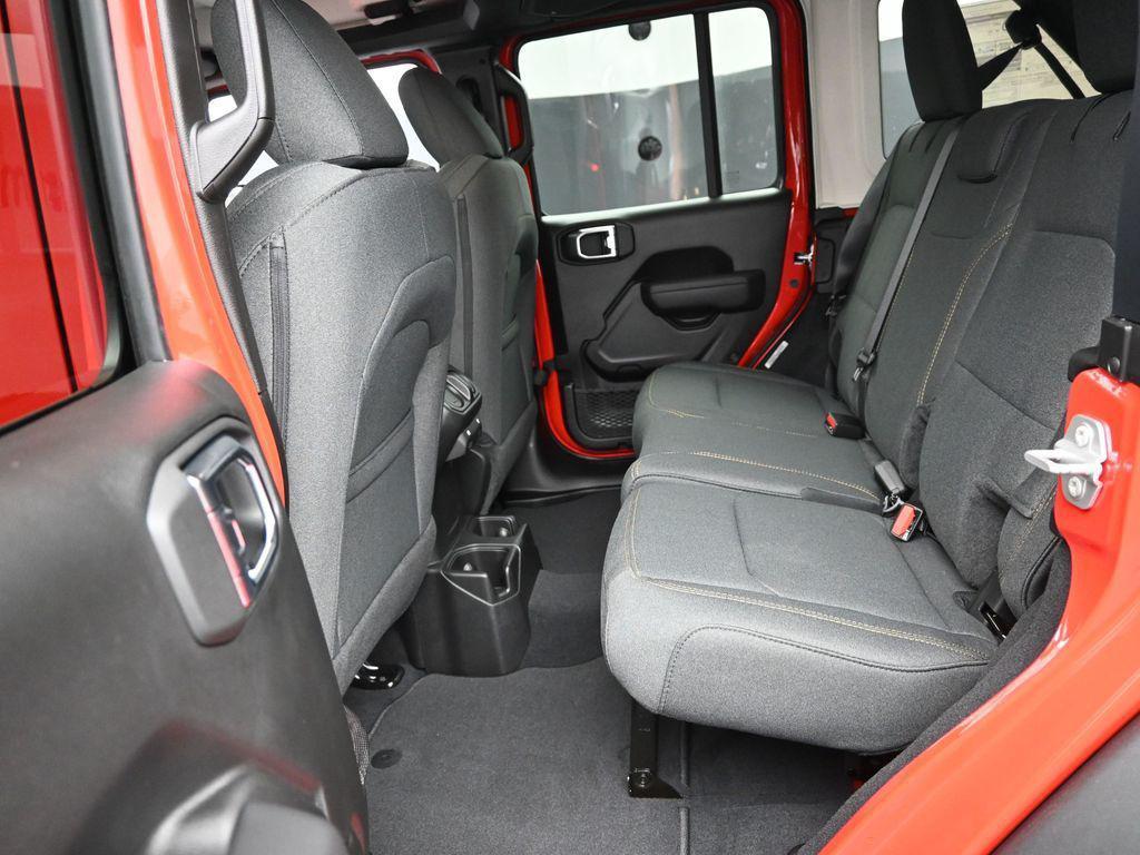 new 2025 Jeep Wrangler car, priced at $43,380