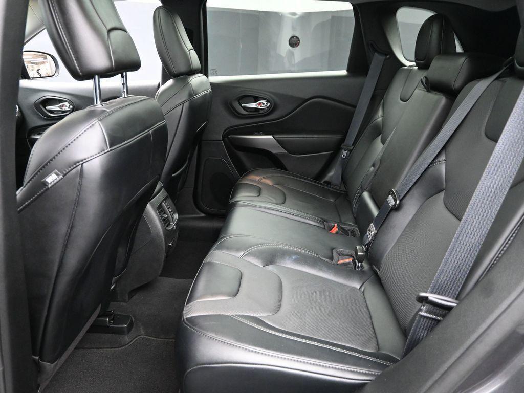 used 2022 Jeep Cherokee car, priced at $24,900