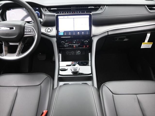 new 2025 Jeep Grand Cherokee L car, priced at $46,942