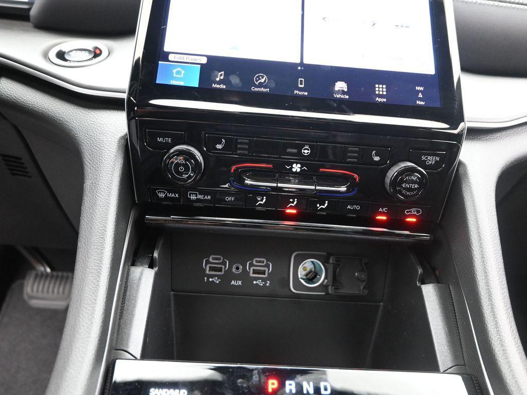 new 2025 Jeep Grand Cherokee L car, priced at $45,515