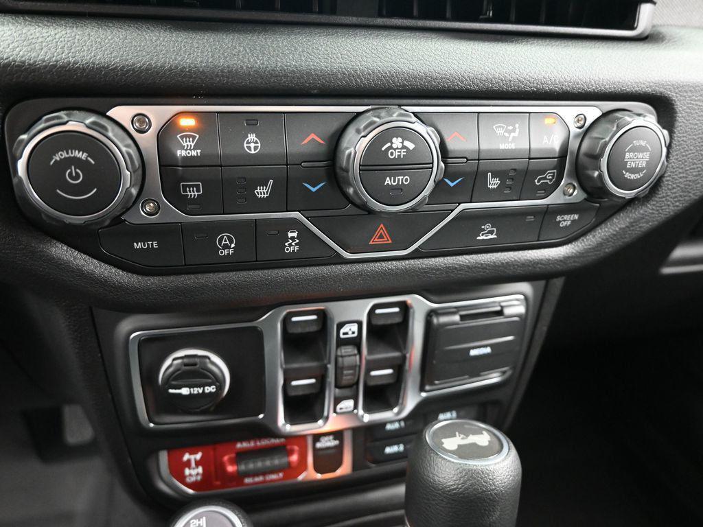 new 2026 Jeep Wrangler car, priced at $53,105