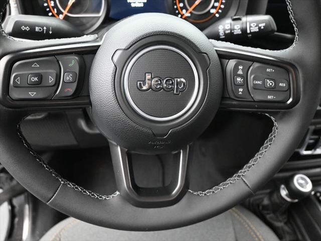 new 2025 Jeep Wrangler car, priced at $46,075