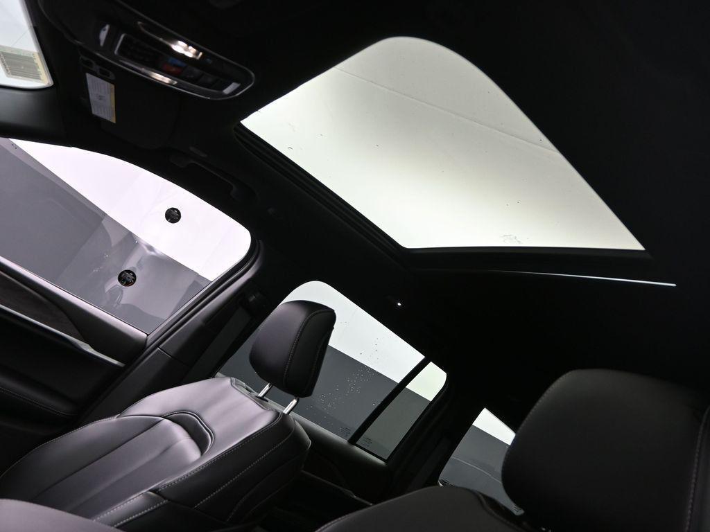 new 2025 Jeep Grand Cherokee car, priced at $43,260