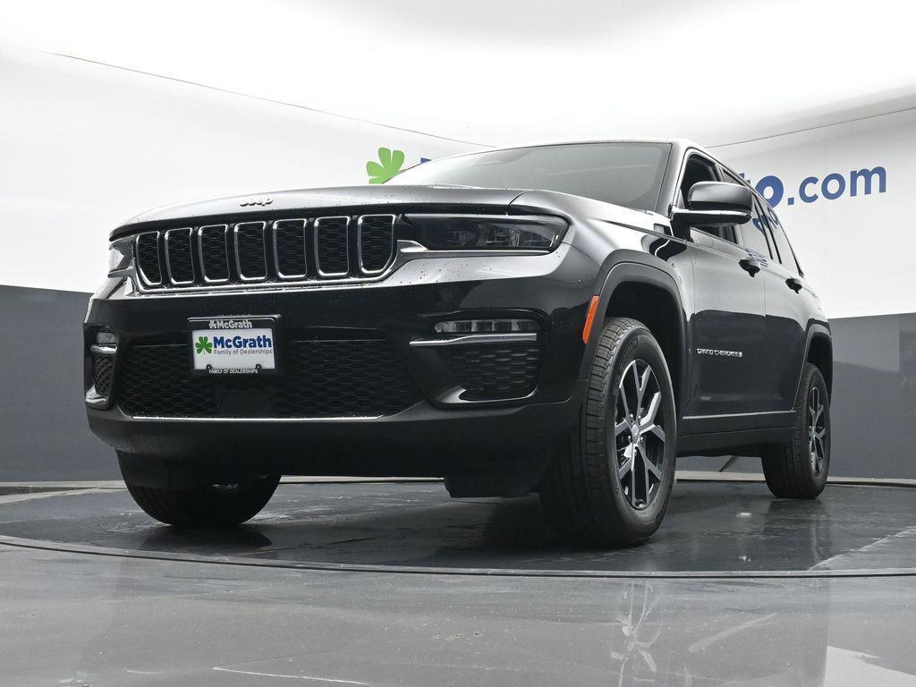new 2025 Jeep Grand Cherokee car, priced at $43,260