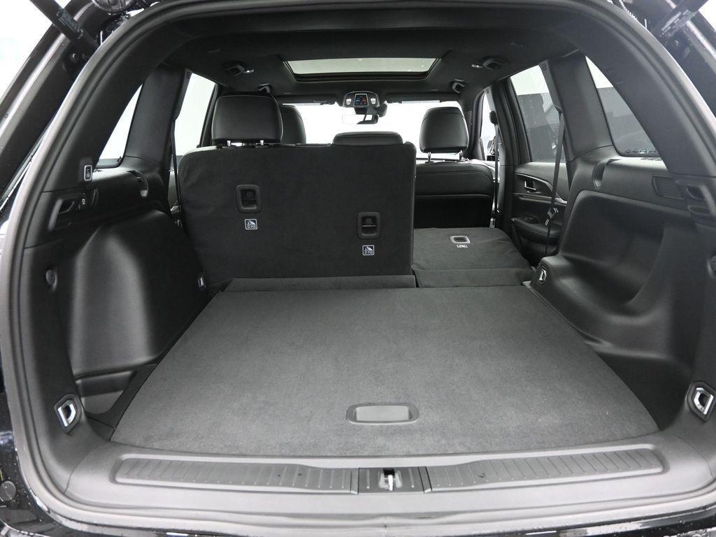 new 2025 Jeep Grand Cherokee car, priced at $43,260