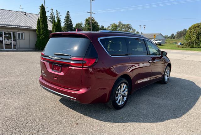 used 2021 Chrysler Pacifica car, priced at $14,995