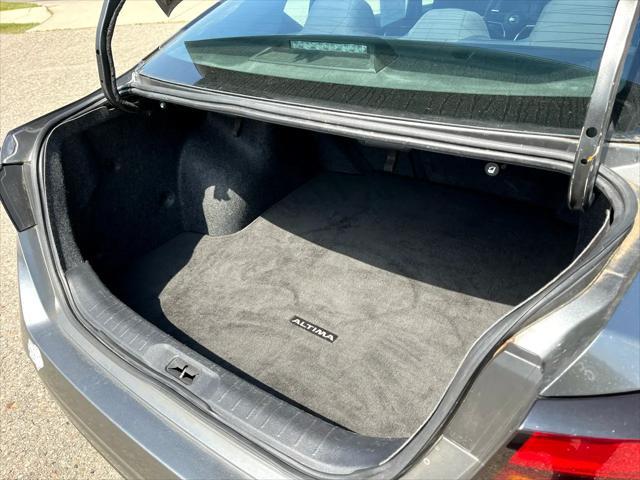 used 2021 Nissan Altima car, priced at $8,999