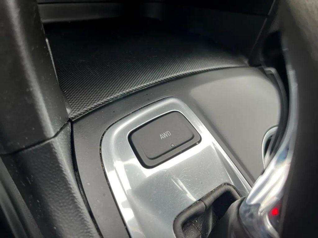used 2020 Chevrolet Equinox car, priced at $9,495
