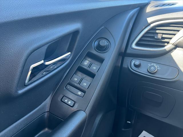 used 2022 Chevrolet Trax car, priced at $9,995