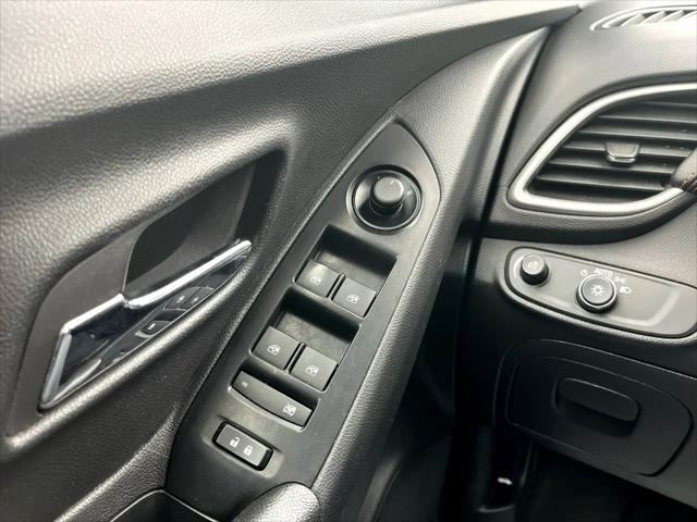 used 2022 Chevrolet Trax car, priced at $9,995
