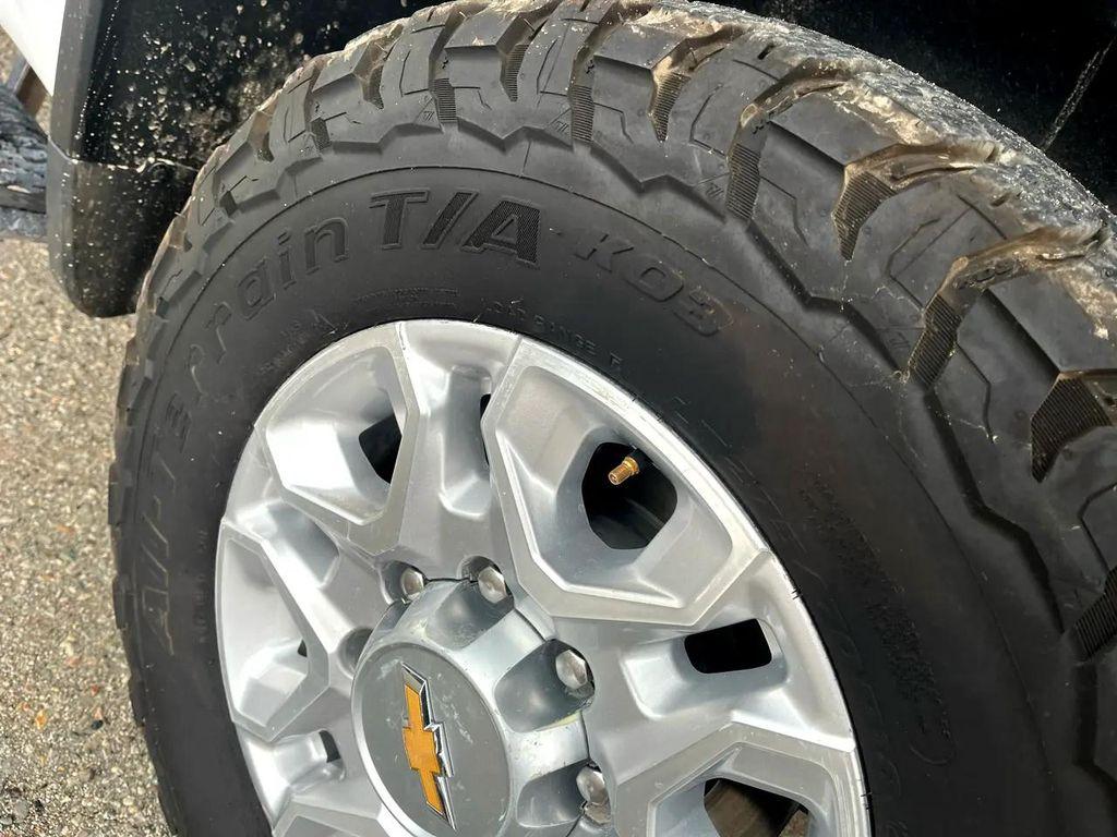 used 2022 Chevrolet Silverado 2500 car, priced at $31,995