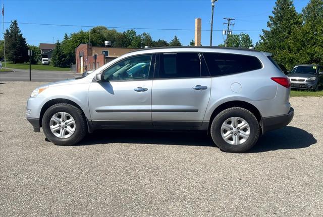 used 2011 Chevrolet Traverse car, priced at $5,495