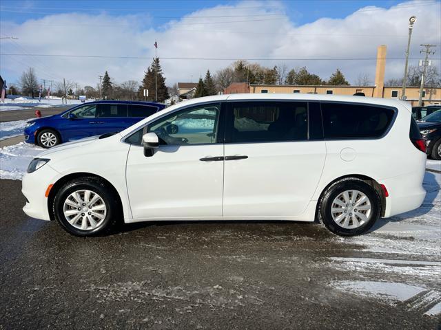 used 2019 Chrysler Pacifica car, priced at $10,995