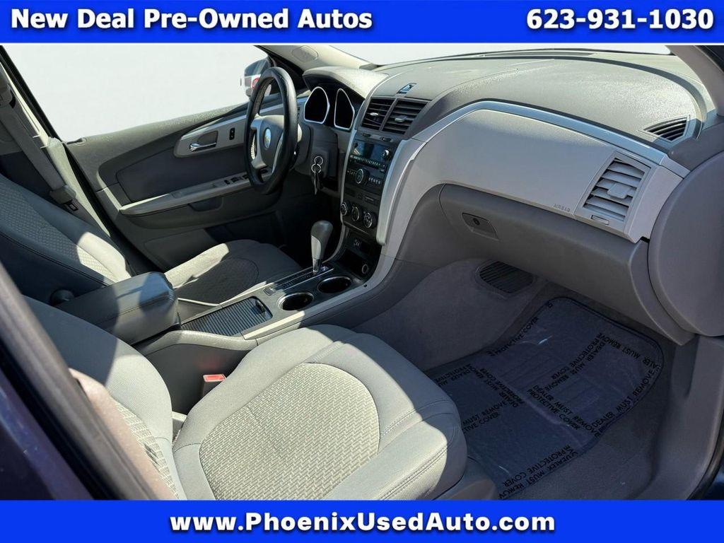 used 2011 Chevrolet Traverse car, priced at $5,988