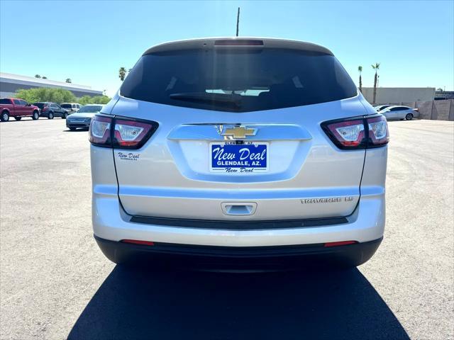 used 2015 Chevrolet Traverse car, priced at $8,300