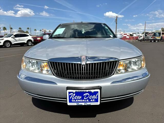 used 2000 Lincoln Continental car, priced at $5,988