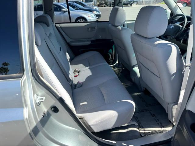 used 2007 Toyota Highlander car, priced at $7,777