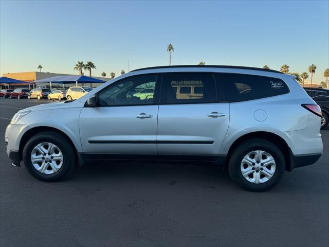 used 2015 Chevrolet Traverse car, priced at $8,800