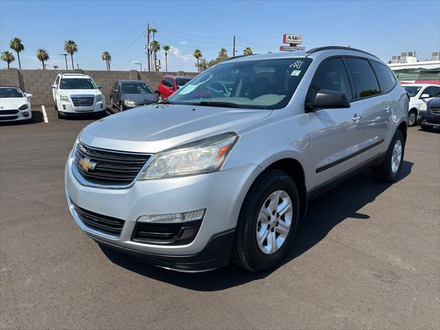 used 2015 Chevrolet Traverse car, priced at $9,988