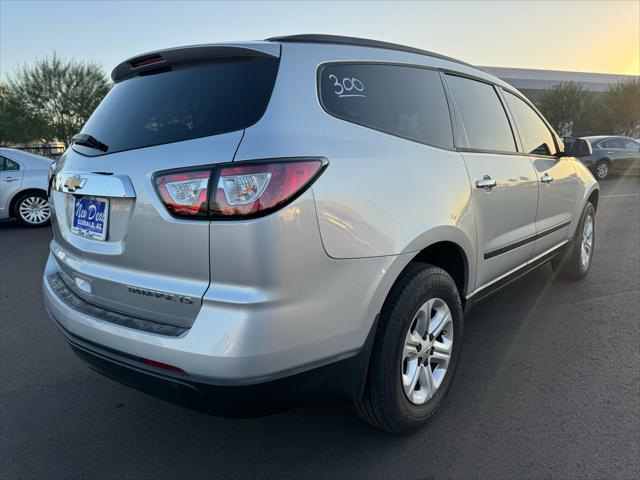 used 2015 Chevrolet Traverse car, priced at $8,800