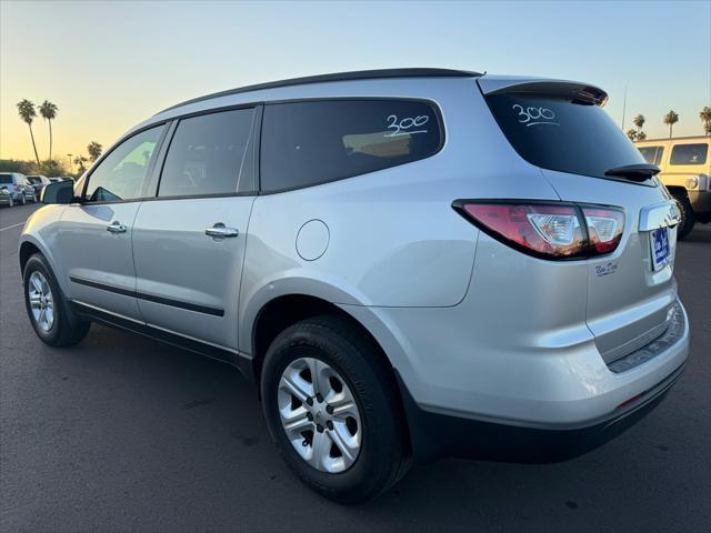 used 2015 Chevrolet Traverse car, priced at $8,800