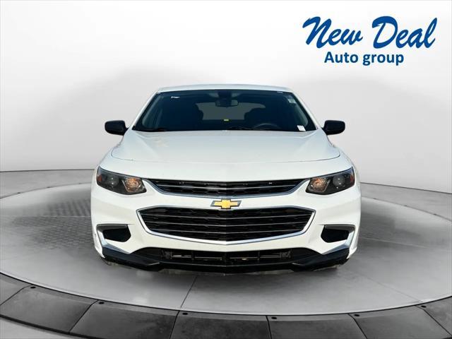 used 2017 Chevrolet Malibu car, priced at $7,988