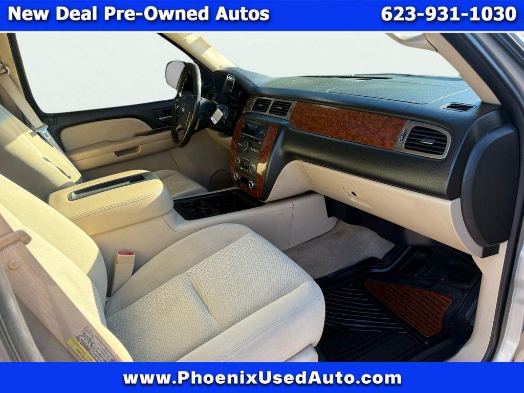 used 2007 Chevrolet Avalanche car, priced at $11,988