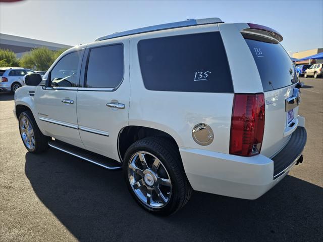 used 2007 Cadillac Escalade car, priced at $11,777