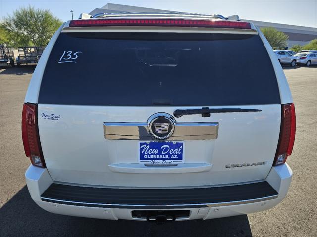 used 2007 Cadillac Escalade car, priced at $11,777