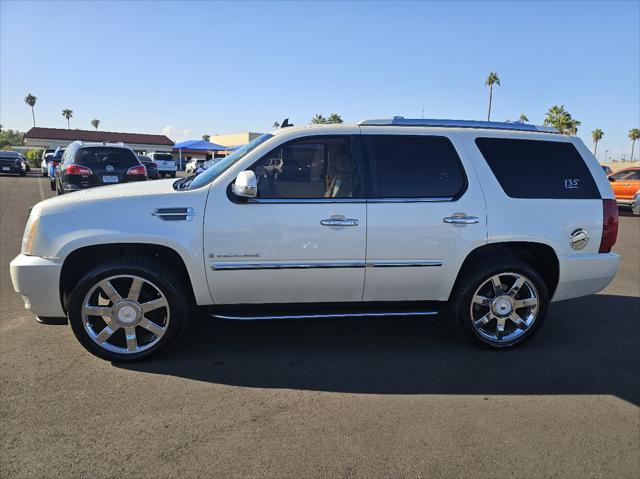 used 2007 Cadillac Escalade car, priced at $11,777