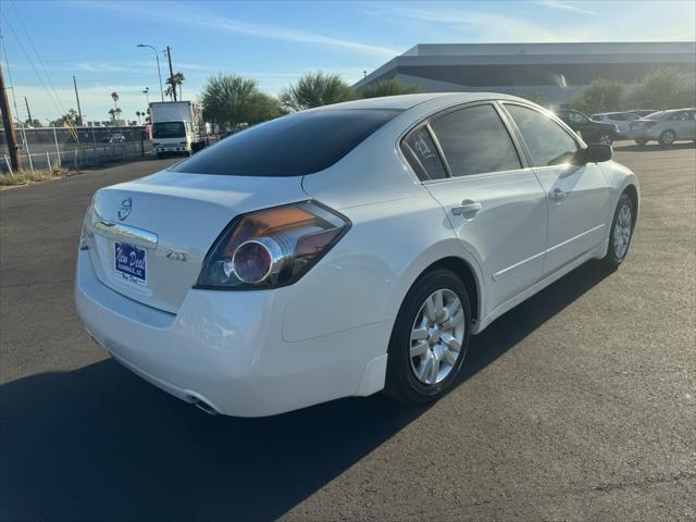 used 2009 Nissan Altima car, priced at $7,777