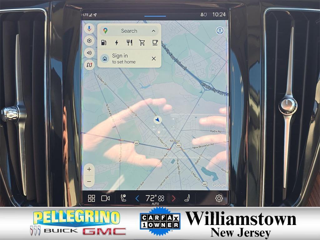 used 2022 Volvo XC60 Recharge Plug-In Hybrid car, priced at $35,495