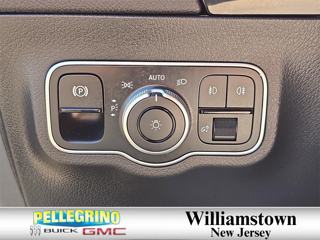 used 2024 Mercedes-Benz GLA 250 car, priced at $38,715