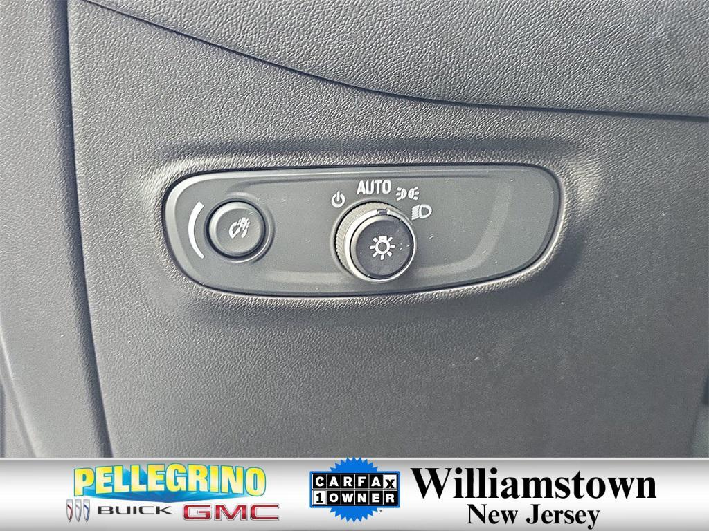used 2022 Chevrolet Equinox car, priced at $22,765