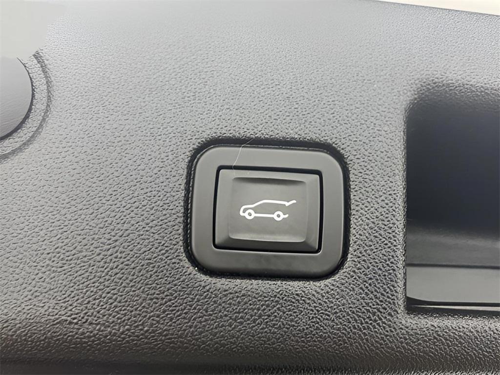 used 2019 Chevrolet Equinox car, priced at $16,958