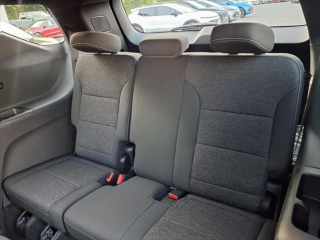 new 2025 Chevrolet Traverse car, priced at $40,290