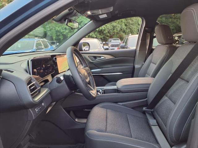 new 2025 Chevrolet Traverse car, priced at $40,290