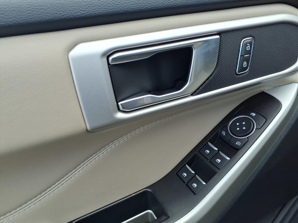 used 2022 Ford Explorer car, priced at $27,030