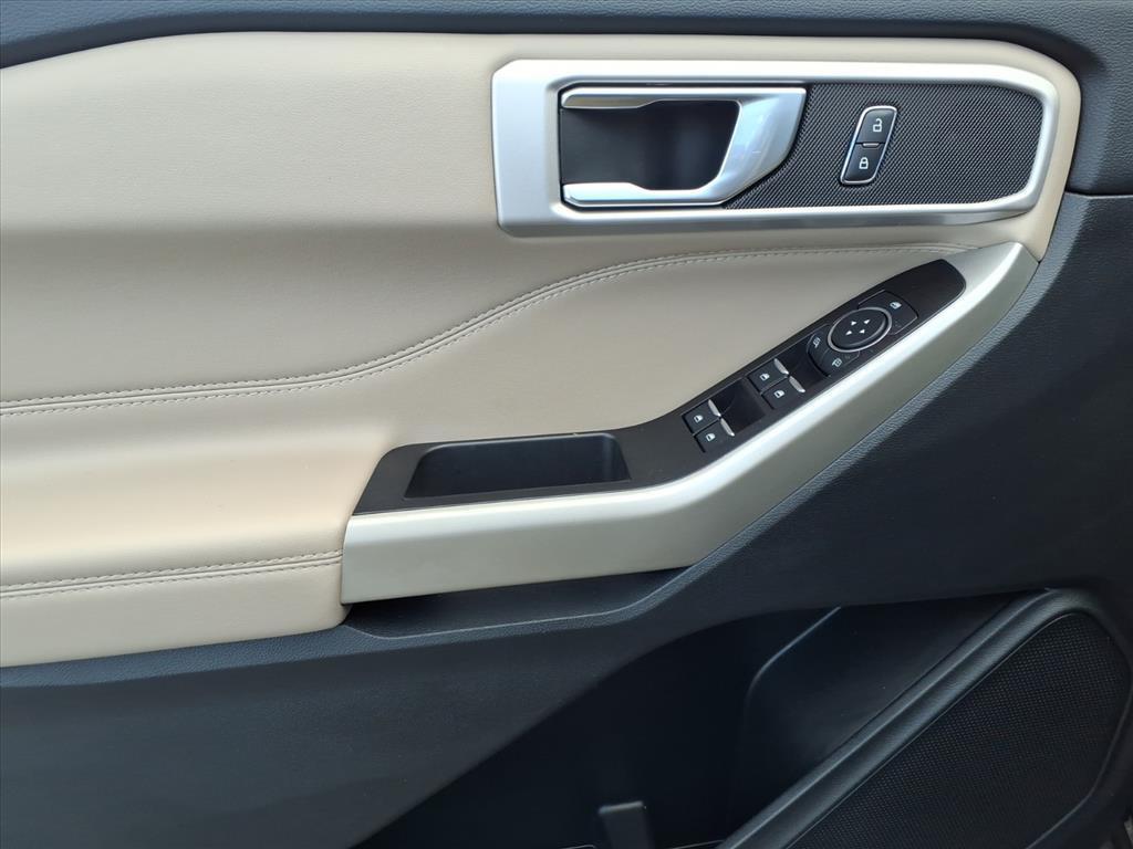 used 2022 Ford Explorer car, priced at $27,030