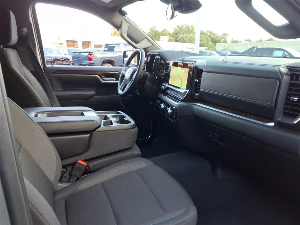 used 2025 GMC Sierra 1500 car, priced at $52,146