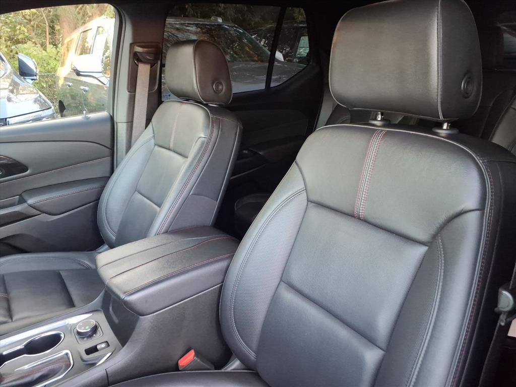 used 2023 Chevrolet Traverse car, priced at $35,931