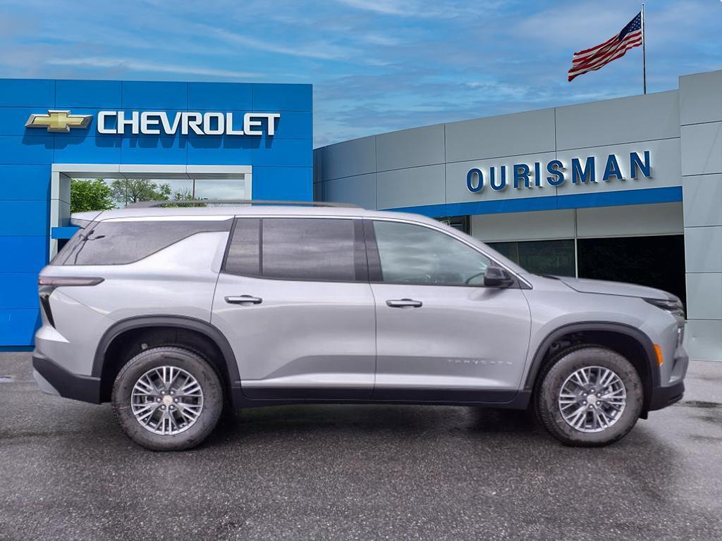 new 2026 Chevrolet Traverse car, priced at $42,855