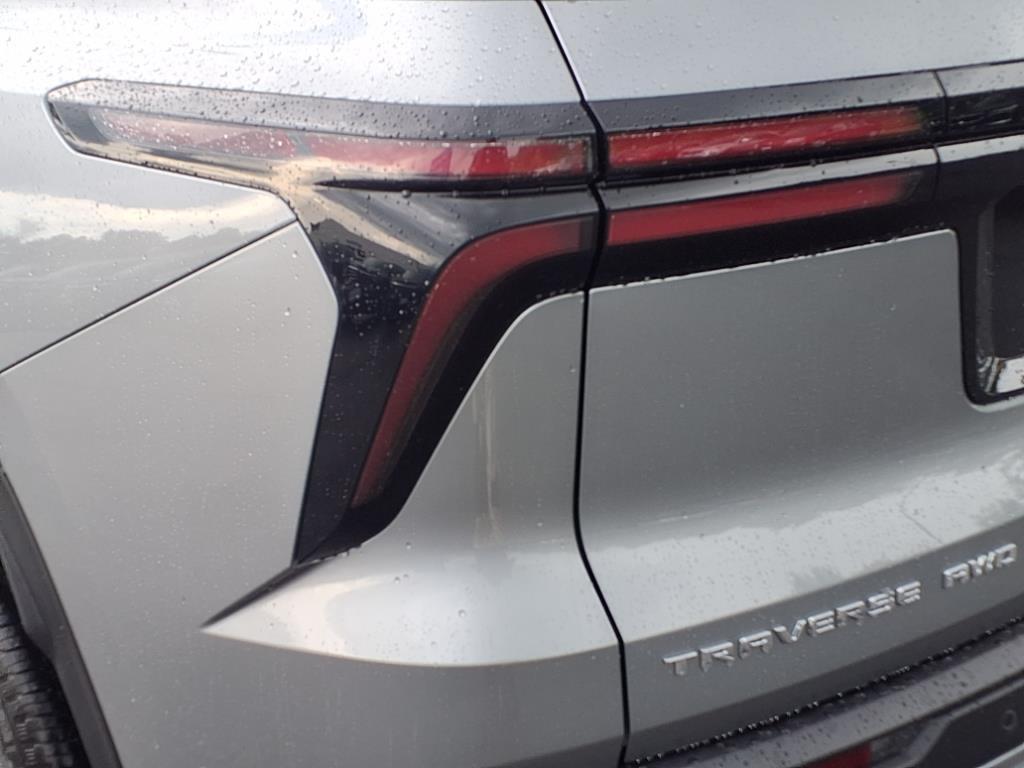 new 2026 Chevrolet Traverse car, priced at $42,855