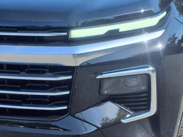new 2025 Chevrolet Traverse car, priced at $52,595