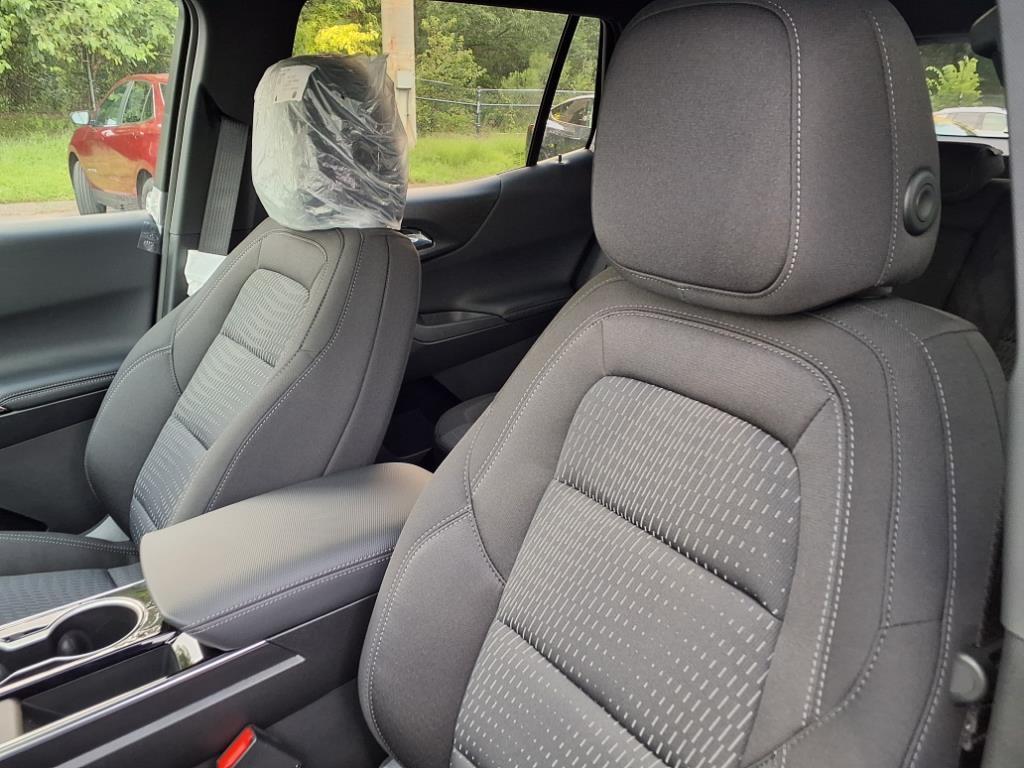 new 2026 Chevrolet Equinox car, priced at $30,915
