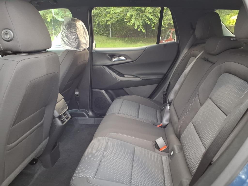 new 2026 Chevrolet Equinox car, priced at $30,915