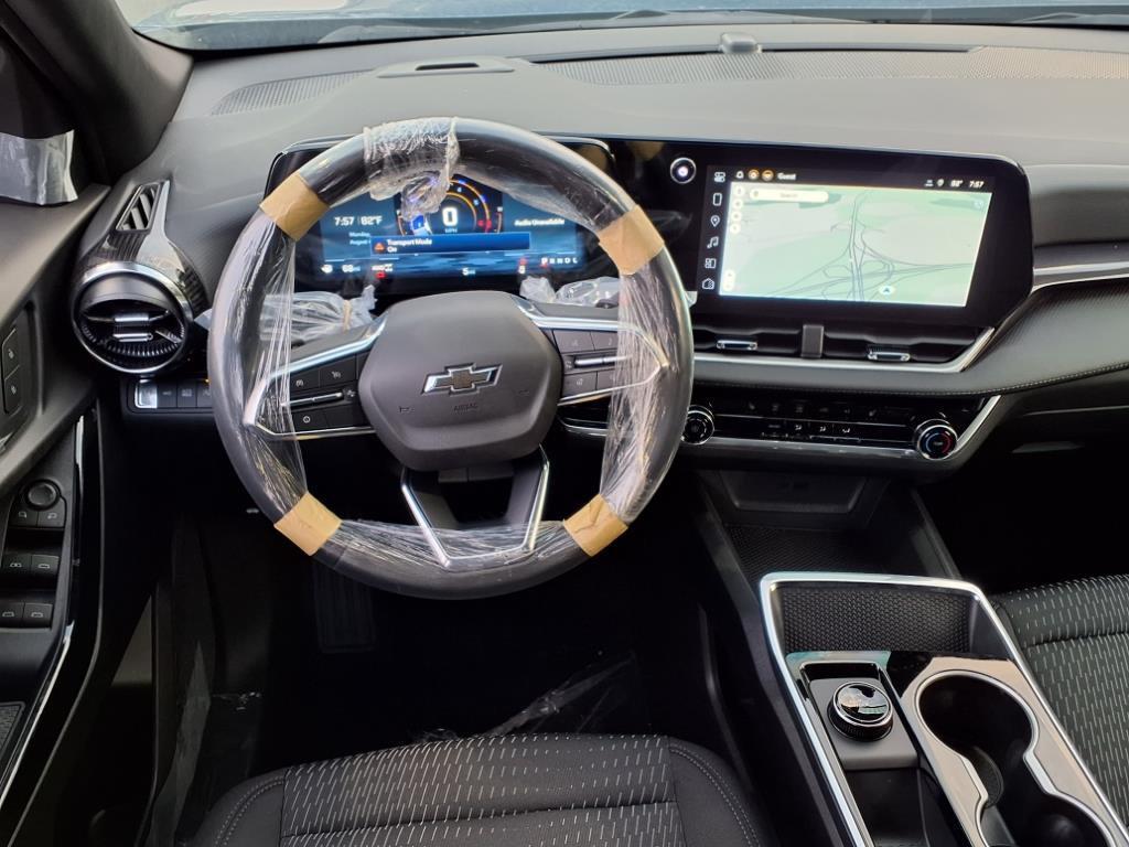 new 2026 Chevrolet Equinox car, priced at $30,915