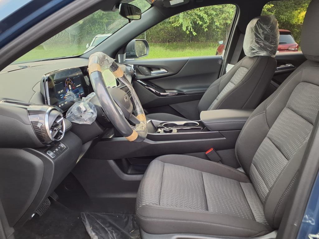 new 2026 Chevrolet Equinox car, priced at $30,915