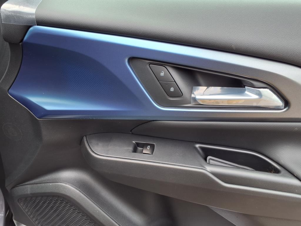 new 2025 Chevrolet Equinox EV car, priced at $39,460