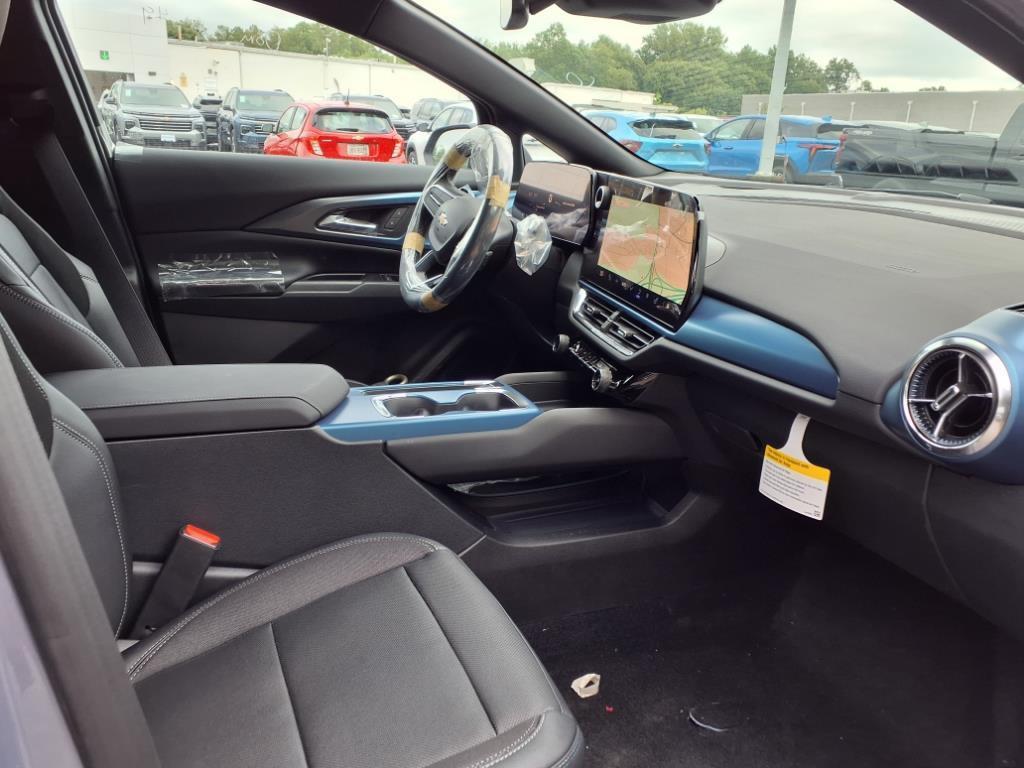 new 2025 Chevrolet Equinox EV car, priced at $39,460